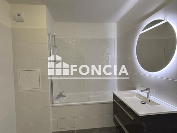 Location Appartement 3 pièces 60 m² - Clichy 92110