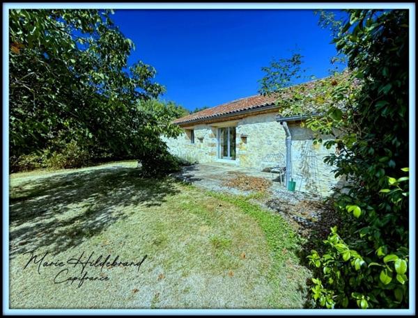 Maison en pierre de plus de 220m² - 5 chambres - jardin, piscine, dépendances - 3600m²