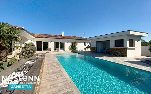 À vendre belle maison de plain-pied avec piscine à Villemade, proche Montauban (82) garage