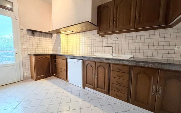 Maison à vendre    6 pièces •  Aire-sur-l'Adour