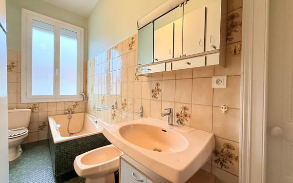 Maison à vendre    6 pièces •  Aire-sur-l'Adour