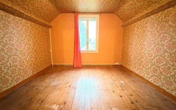 Maison à vendre    6 pièces •  Aire-sur-l'Adour