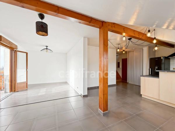 Appartement à vendre 2 pièces GRILLY (01) - Duplex T2 + 1 pièce - 52m2 habitable (69m2 au sol) avec parking privatif