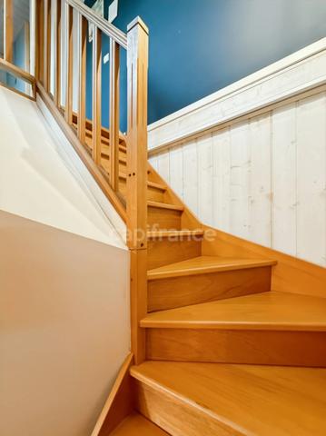 Appartement à vendre 2 pièces GRILLY (01) - Duplex T2 + 1 pièce - 52m2 habitable (69m2 au sol) avec parking privatif