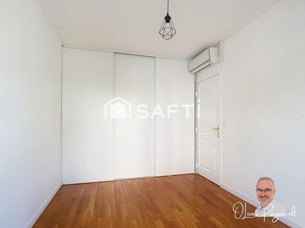 VILLA T5 EN TRIPLEX, MODERNE AUX PORTES DE LYON