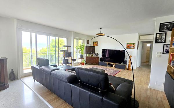 Appartement à vendre    4 pièces • 126 m2 Saint-Mandrier-sur-Mer