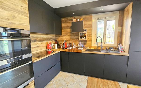 Appartement à vendre    4 pièces • 126 m2 Saint-Mandrier-sur-Mer