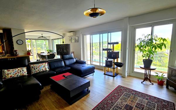 Appartement à vendre    4 pièces • 126 m2 Saint-Mandrier-sur-Mer