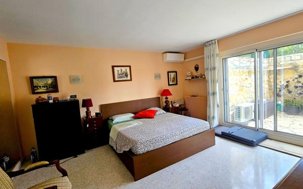 Appartement à vendre    4 pièces • 126 m2 Saint-Mandrier-sur-Mer