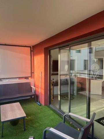 Appartement royal villeroy Sete , garage et piscine