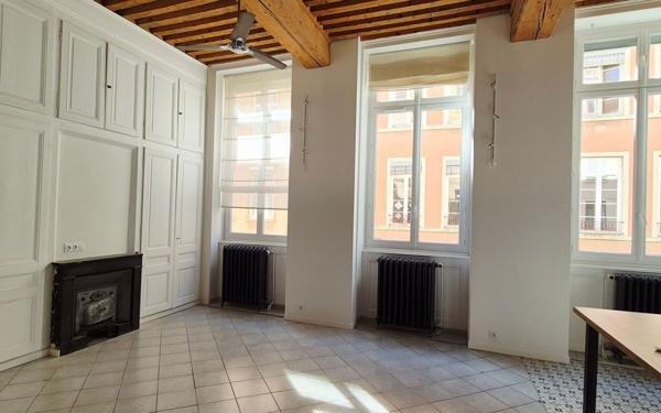 Appartement à vendre    2 pièces • 54,96 m2 Lyon 4