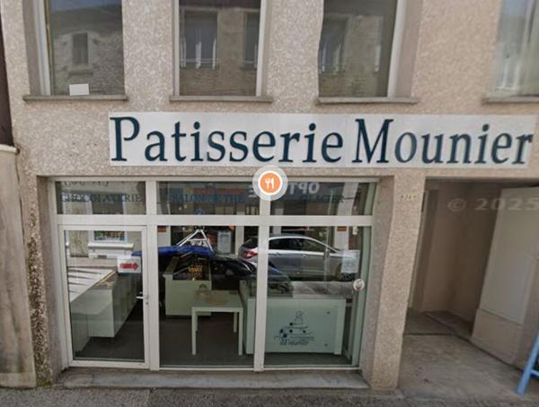 Centre ville Local commercial Sainte Sigolene 225 M2
