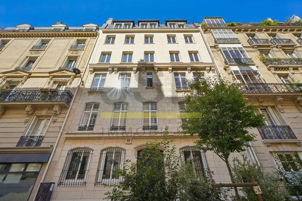 75008-Immeuble 800 m2 bureaux