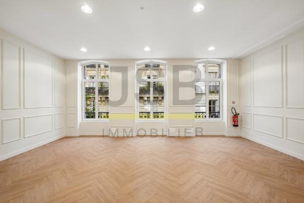 75008-Immeuble 800 m2 bureaux