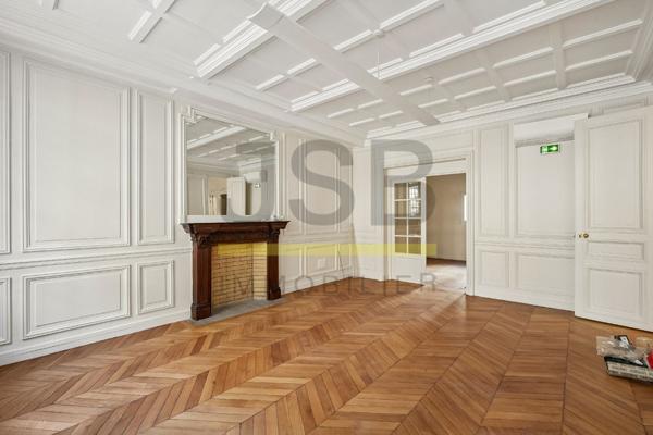 75008-Immeuble 800 m2 bureaux