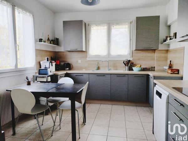 Maison 10 pièces de 224 m² à Amilly (45200)