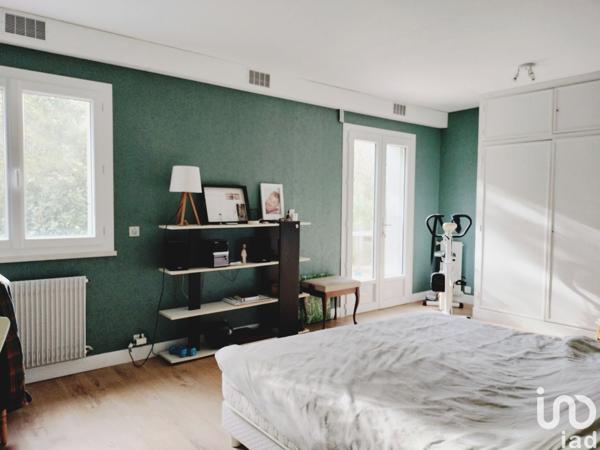 Maison 10 pièces de 224 m² à Amilly (45200)