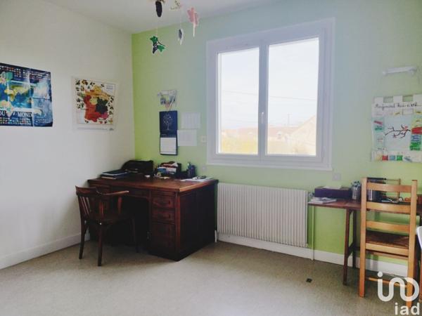 Maison 10 pièces de 224 m² à Amilly (45200)