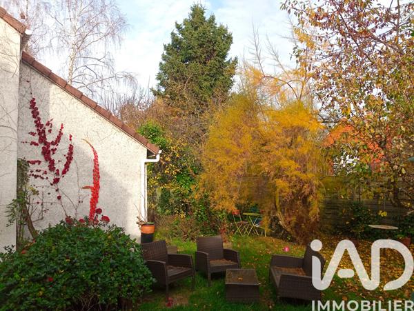 Maison à vendre 8 pièces 185 m² Voisins-le-Bretonneux