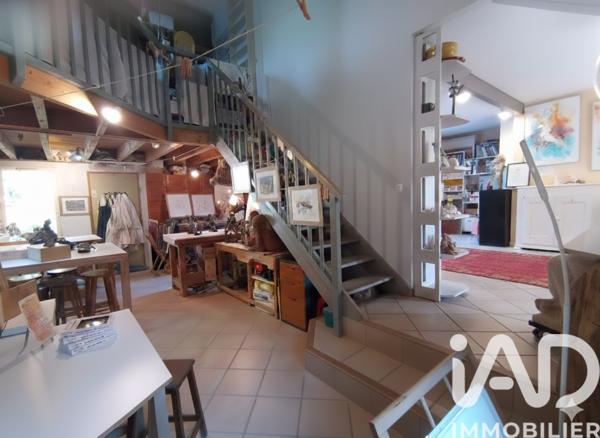 Maison à vendre 8 pièces 185 m² Voisins-le-Bretonneux