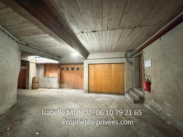 Ensemble de 2 Appartements F1 +F2, balcon, cave, garage