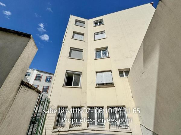 Ensemble de 2 Appartements F1 +F2, balcon, cave, garage