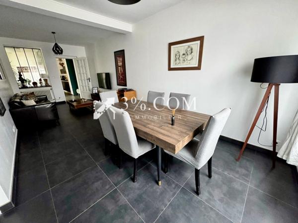 Maison 6 pièce(s) 3 chambre(s) 130 m²