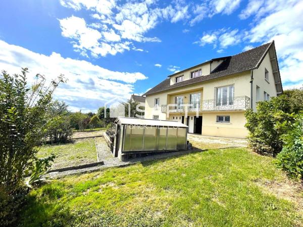 Maison avec appartement indépendant et jardin