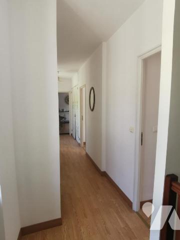 Maison d'habitation avec jardin