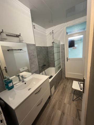 BELLE COLOCATION PROCHE ECOLES -LA2230