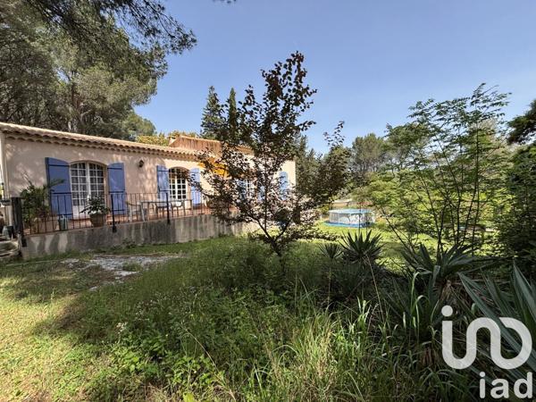 Maison traditionnelle 5 pièces de 120 m² à Pélissanne (13330)