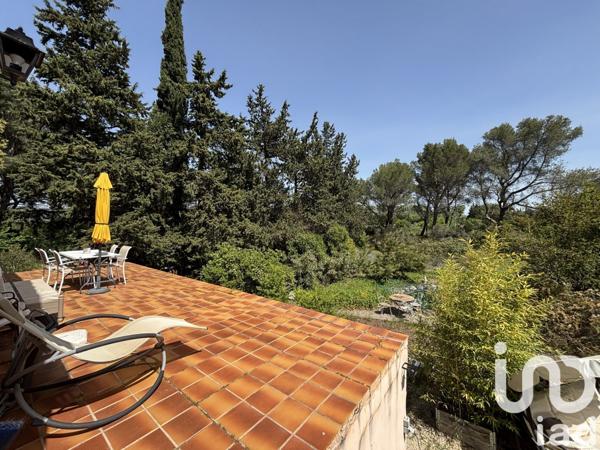 Maison traditionnelle 5 pièces de 120 m² à Pélissanne (13330)