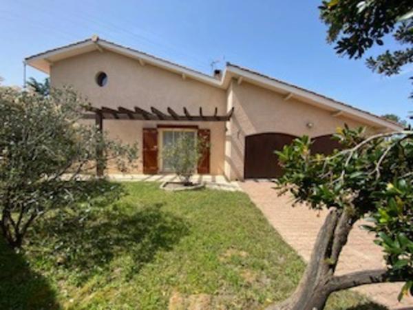 Maison familiale, jardin et piscine LE TAILLAN MEDOC 33320