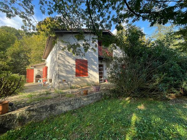 Maison Saint Pee Sur Nivelle 5 pièce(s) 122 m2