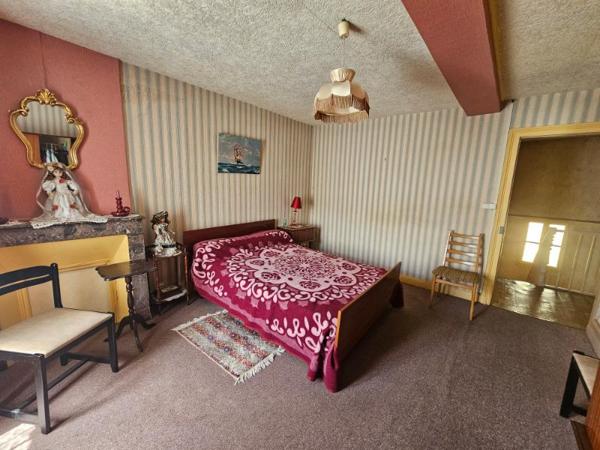 Maison 3 chambres, cave et agréable jardin