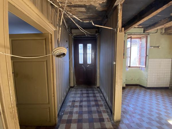 Touffailles (82190) TOUFFAILLES Maison et Dependances à Renover