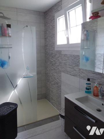 Maison Fougeres 6 pièce(s) 121.61 m2