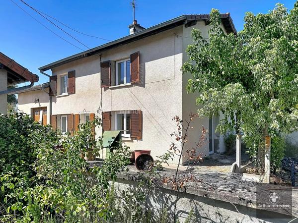 Location                                                      Maison
                        
                     6 pièces                      120 m2                     à Briennon