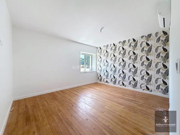 Location                                                      Maison
                        
                     6 pièces                      120 m2                     à Briennon