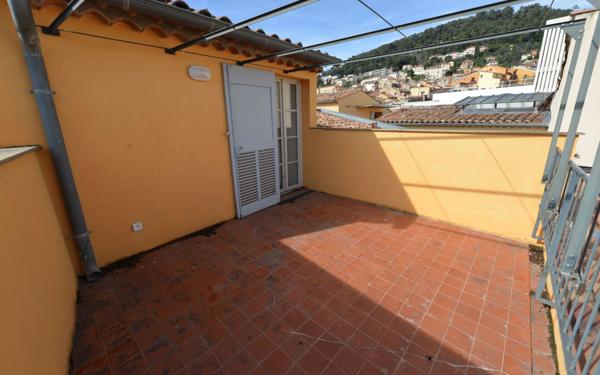 Appartement à vendre    3 pièces • 52,09 m2 Grasse