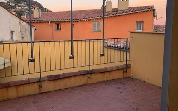 Appartement à vendre    3 pièces • 52,09 m2 Grasse