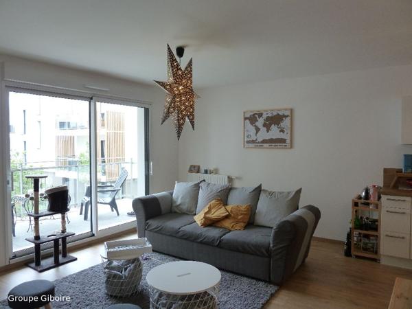 Appartement T3 à louer - 63 m² (réf : 556901)