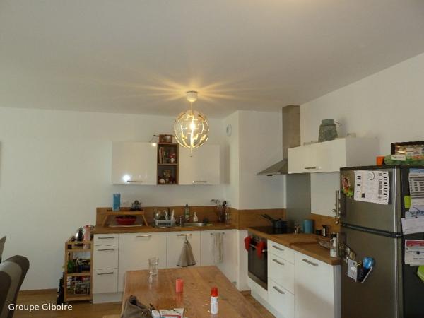 Appartement T3 à louer - 63 m² (réf : 556901)