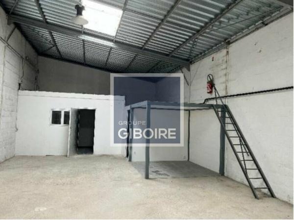 Local d'activites 131 m² à louer ANGERS (réf : 49.017421)