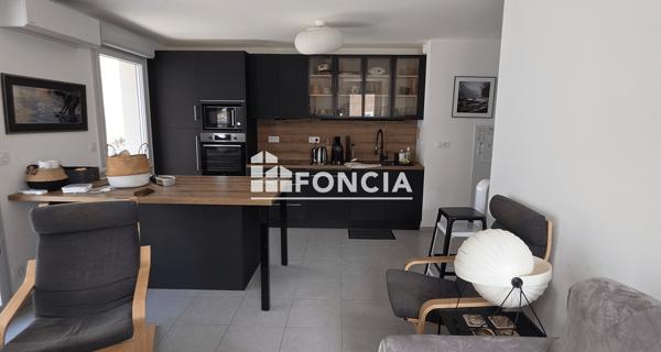 À vendre Appartement 4 pièces 76.01 m² - Mèze 34140
