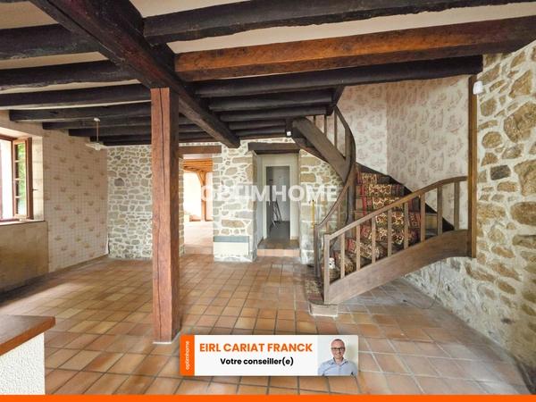 MAISON EN PIERRE DE 188 M2 SUR ÉTAGE, L’ENSEMBLE SUR 570 M² DE TERRAIN CLOS AVEC DES DÉPENDANCES >