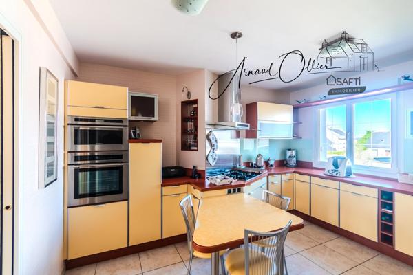 Charme, volume et opportunités au cœur de Plabennec