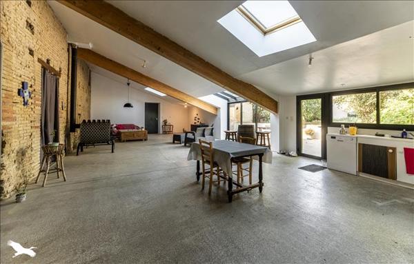 Maison à vendre |  Mas-Grenier |  5 pièces | 184 m²