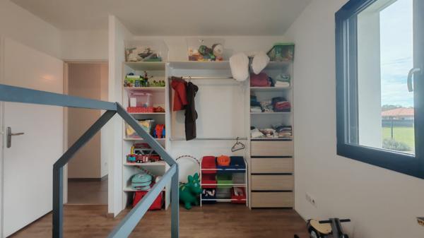 À vendre - Maison contemporaine, 5 pièces située à Saint-Vincent-de-Paul (40990)