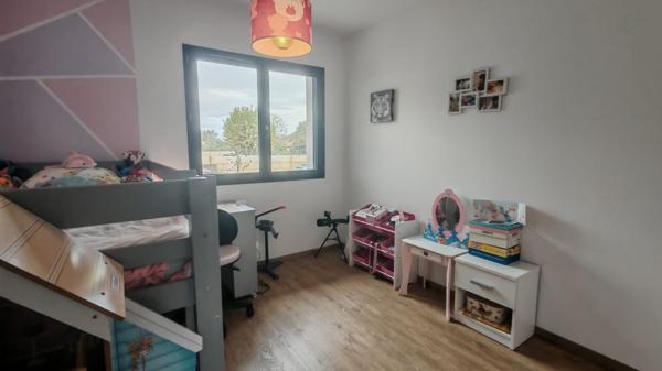 À vendre - Maison contemporaine, 5 pièces située à Saint-Vincent-de-Paul (40990)